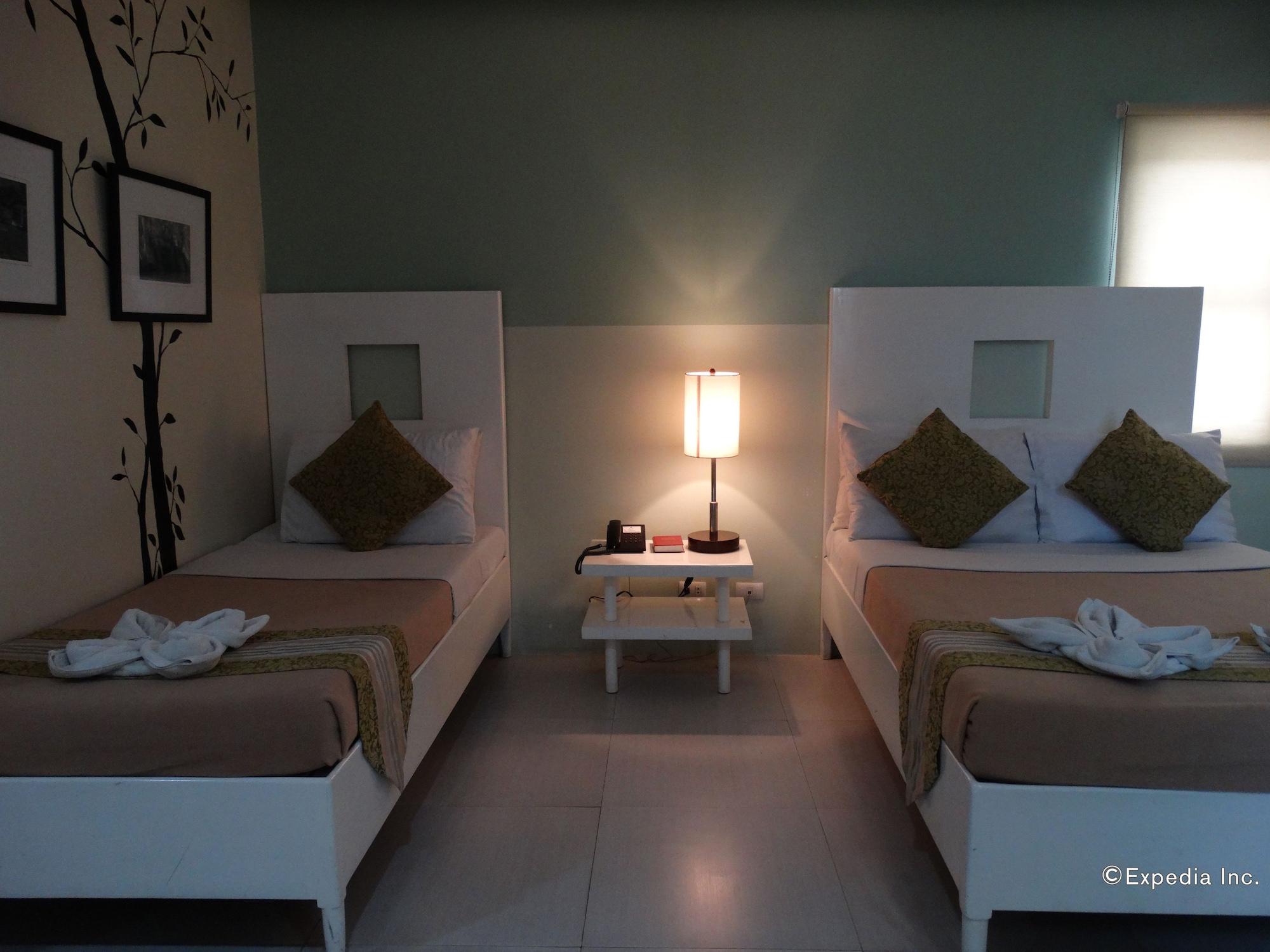 Empire Suites Hotel Puerto Princesa Extérieur photo